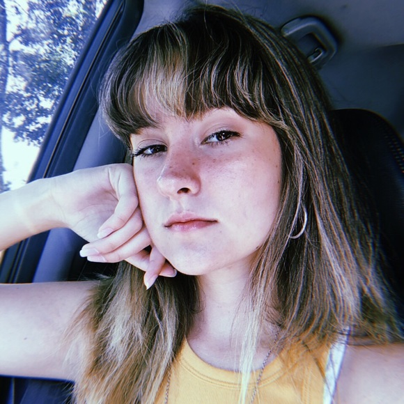 Meet your Posher, Haley - Picture 1 of 1